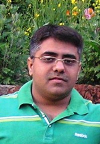 Manish Khatri, Dentist in Delhi
